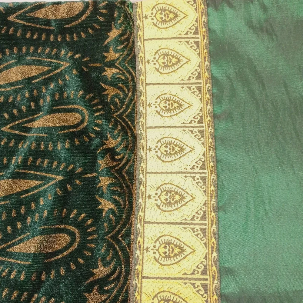 Pier 1 Velvet Green Gold Multi Fabric Holiday Placemats Set of 10 Christmas Deco